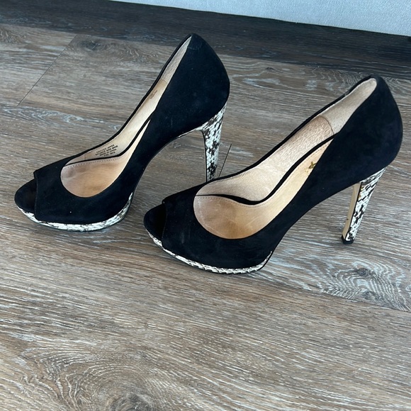 JOAN & DAVID// black suede heels, peep toe with snake skin print - Picture 3 of 6